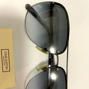 Louis Vuitton Aviator Sunglasses